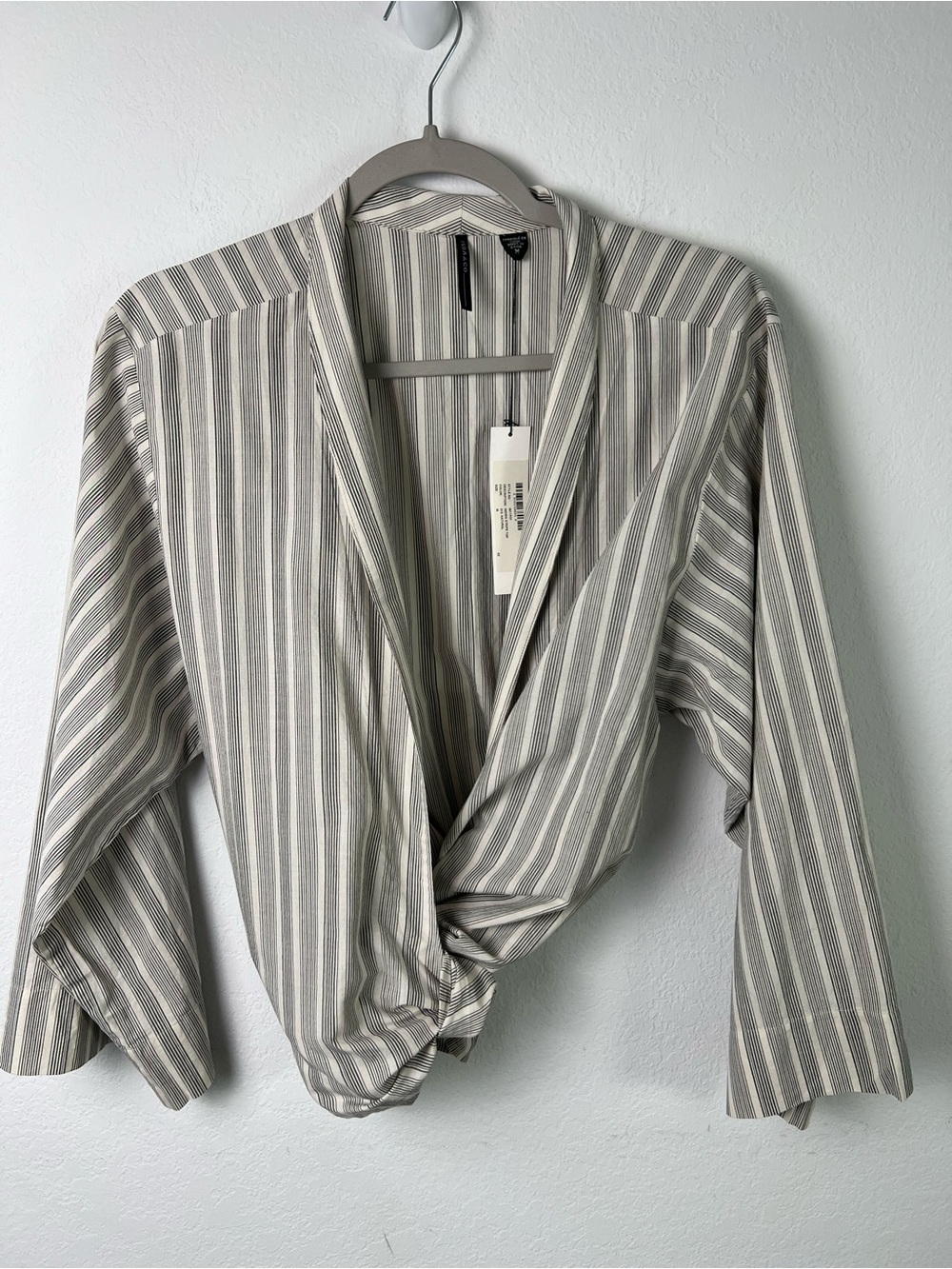 Isda & Co Indira White & Gray Striped Wrap Tie Bow Vacation Resort Cotton Top